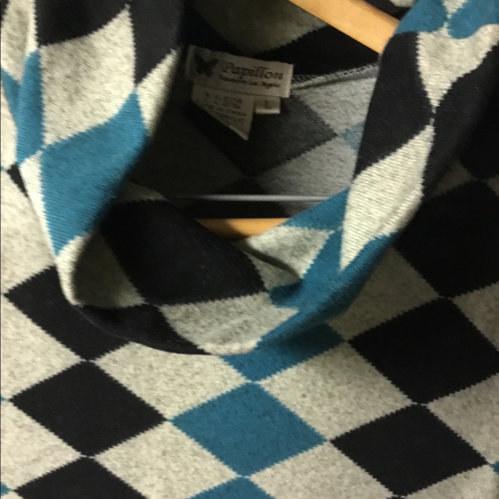 Mid thigh geometric dress